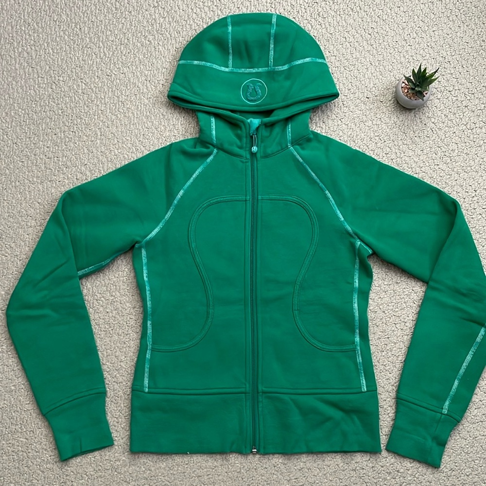 Lululemon remix scuba hoodie savage green with ombré stitching